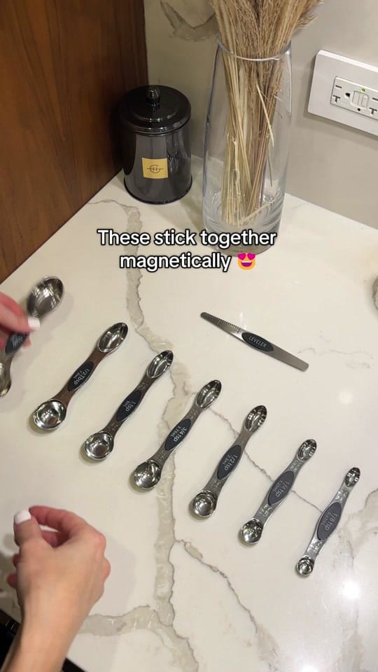 Post 3 by Emilia Taneva | Bubbly Moments on TikTok (video)