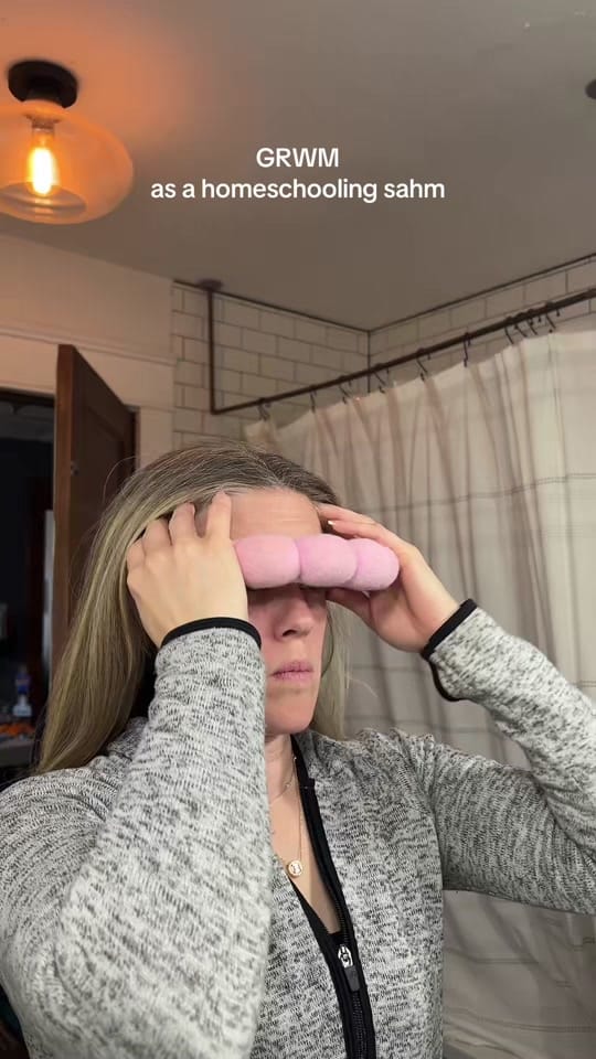 Post 4 by Chels | Homeschool SAHM 💙💙💙 on TikTok (video)