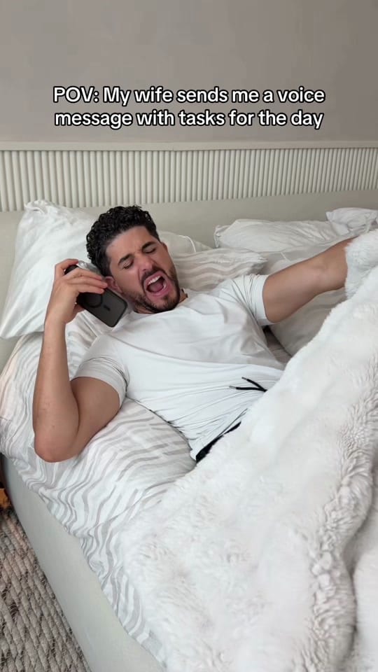 Post 4 by Espe & Sebas on TikTok (video)