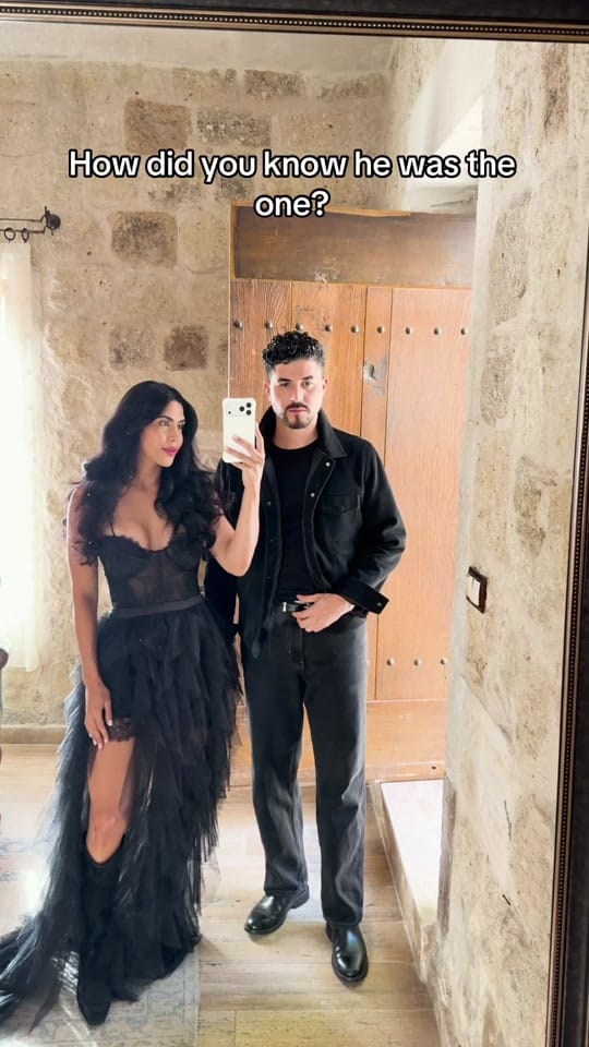 Post 5 by Espe & Sebas on TikTok (video)