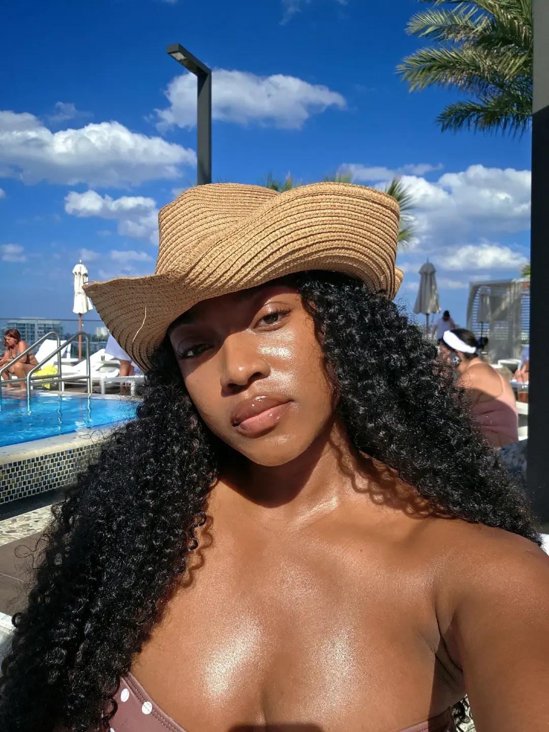Post 10 by Ellelovesthings🇭🇹 on TikTok (video)