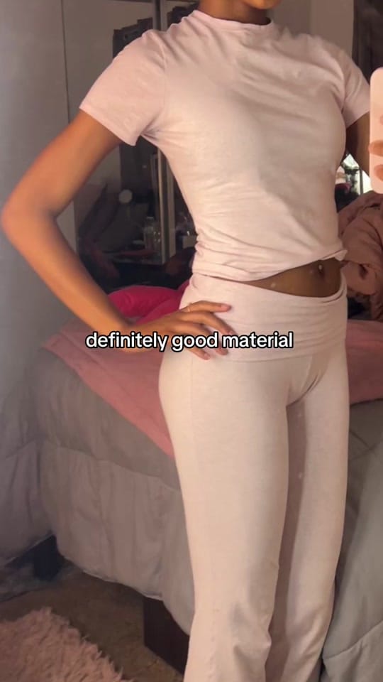 Post 4 by Monyy 🎀 on TikTok (video)