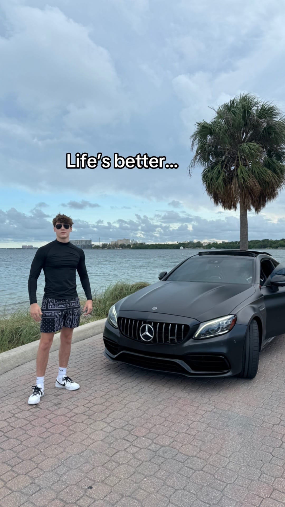 Post 1 by Derek Ollar on TikTok (video)