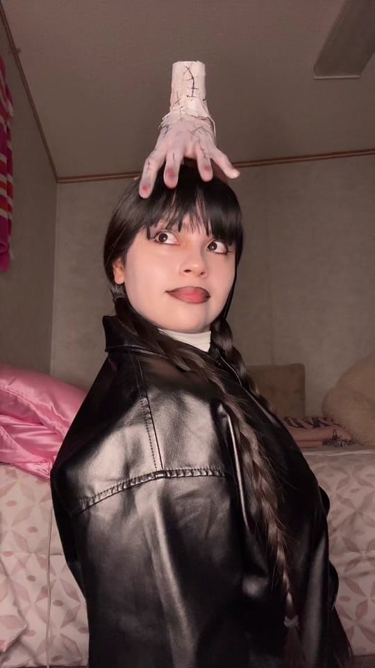 Post 8 by Hellen Calix on TikTok (video)