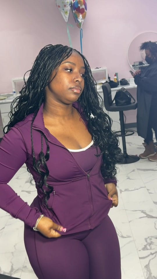Post 4 by A&O braiding shop on TikTok (video)