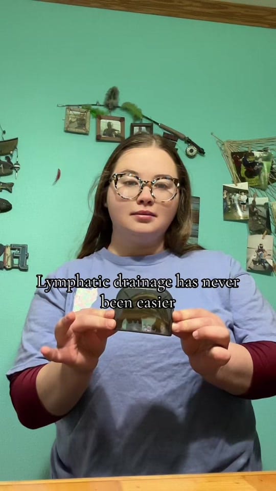 Post 8 by 𝒜𝓂𝒷ℯ𝓇 | TikTok shop🛍️ on TikTok (video)