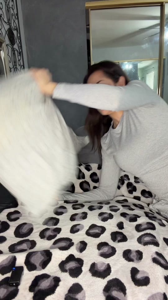 Post 3 by 𝐌𝐞𝐥𝐲𝐑𝐨𝐬𝐞🎀𝐒𝐚𝐡𝐦°𝟓 on TikTok (video)