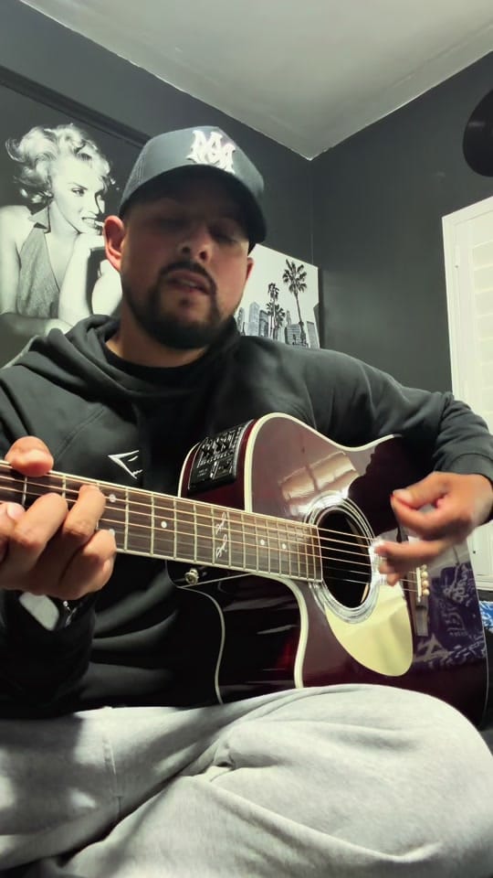 Post 2 by Daniel Barrios on TikTok (video)