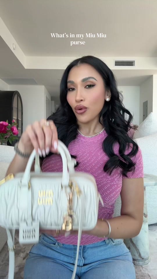 Post 5 by Alex bravo on TikTok (video)