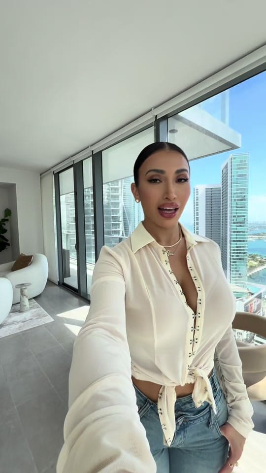 Post 3 by Alex bravo on TikTok (video)