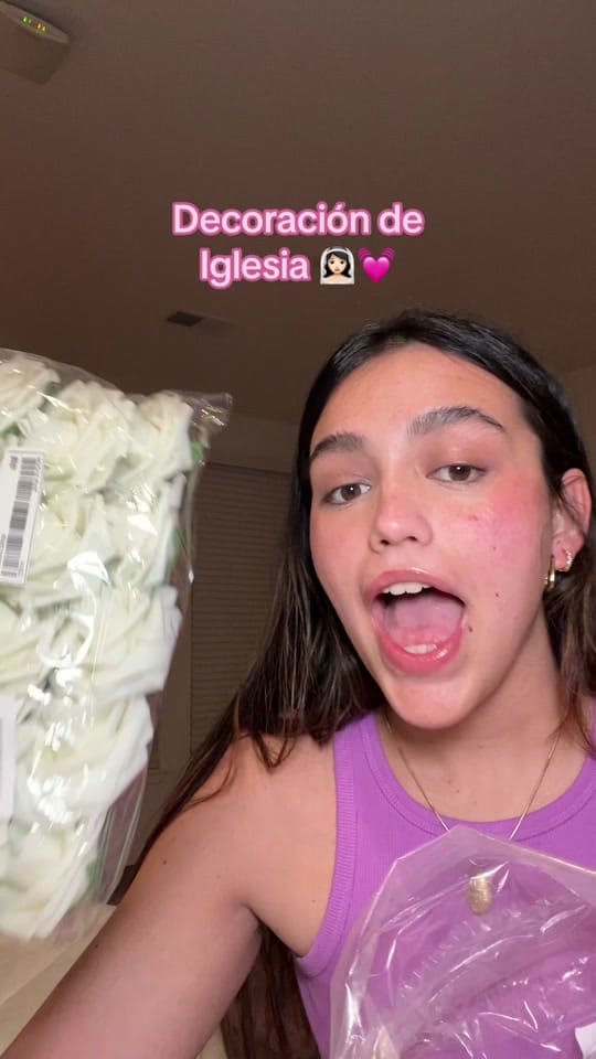 Post 10 by Nicole on TikTok (video)