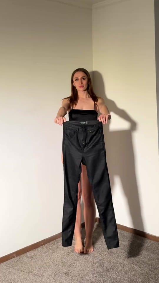 Post 3 by Anna Banova on TikTok (video)