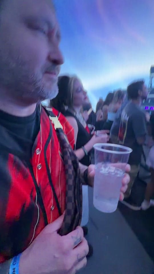 Post 6 by Dee on TikTok (video)