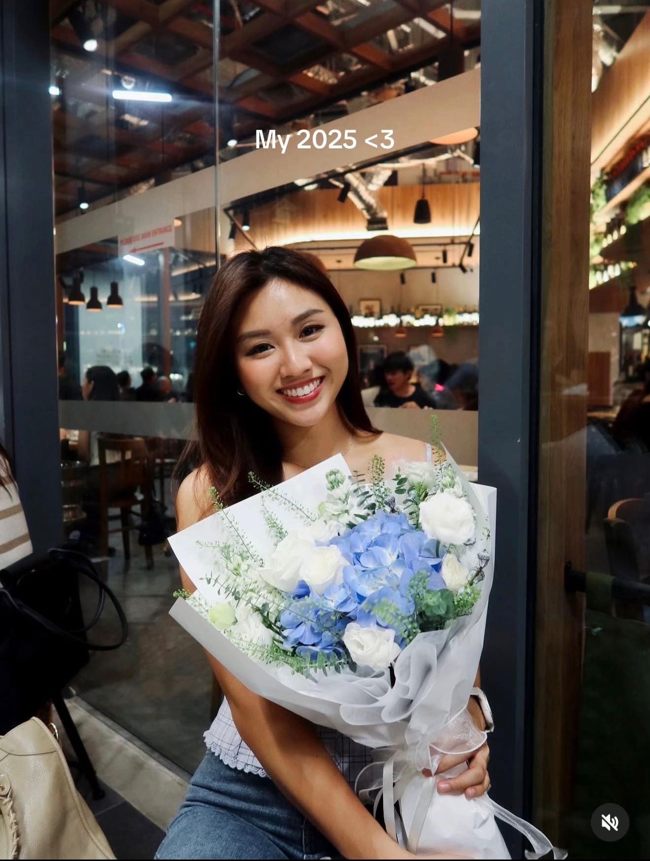 Post 7 by CL 🦋 on TikTok (video)