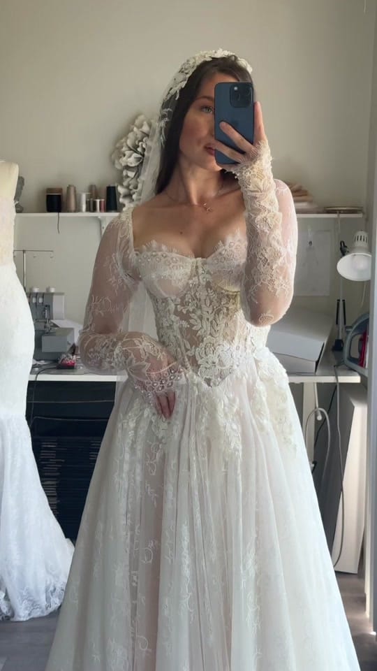 Post 8 by weddingdress_votrema on TikTok (video)