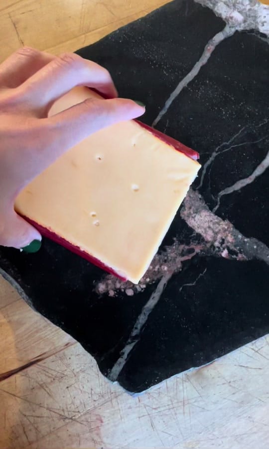 Post 1 by RokYorClok on TikTok (video)