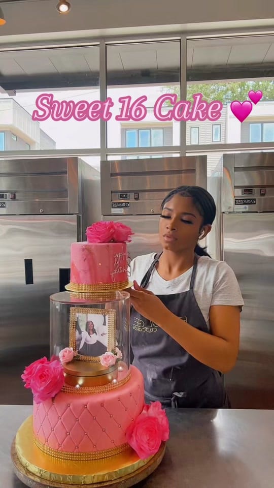 Post 8 by CakeEndulgers on TikTok (video)