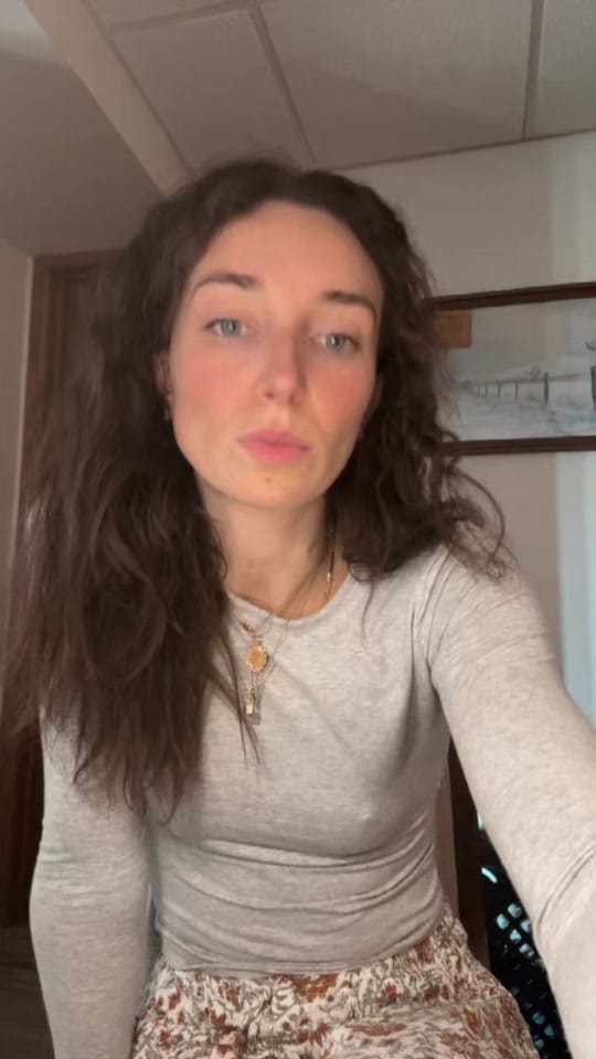 Post 1 by Ellie Blackman on TikTok (video)