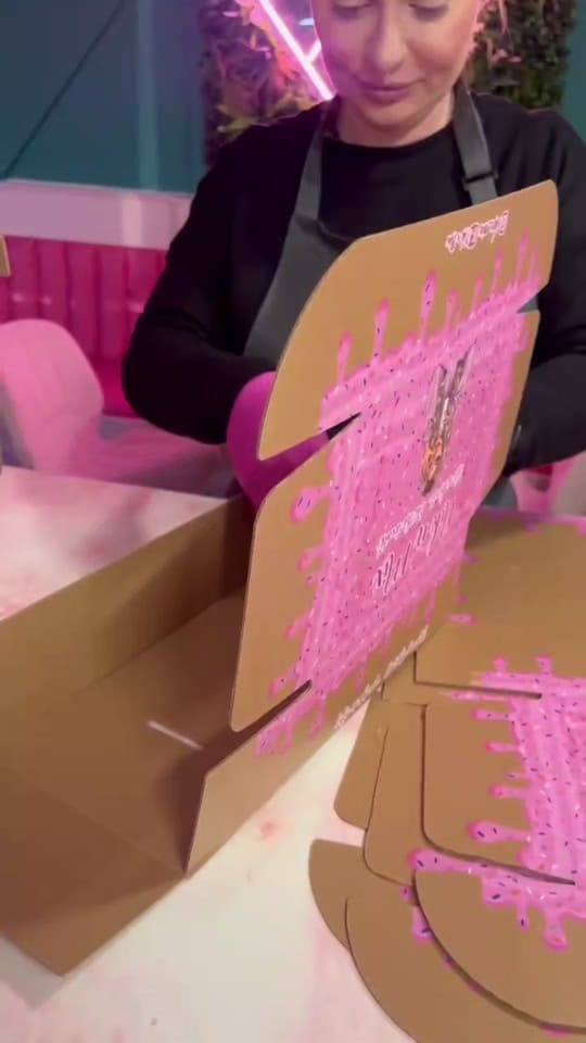 Post 9 by Nik n Mix on TikTok (video)