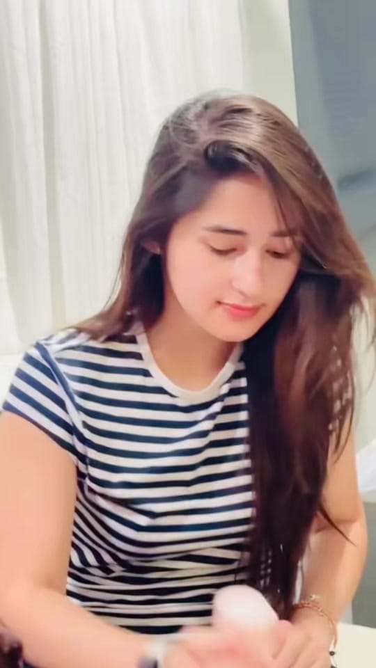 Post 2 by Roxy Hodzic on TikTok (video)