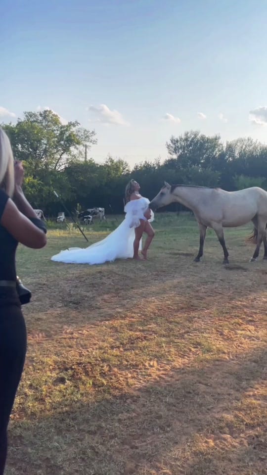 Post 9 by Jessy J Photo on TikTok (video)