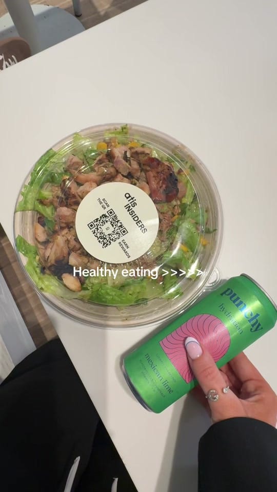 Post 3 by Georgia Louise on TikTok (video)