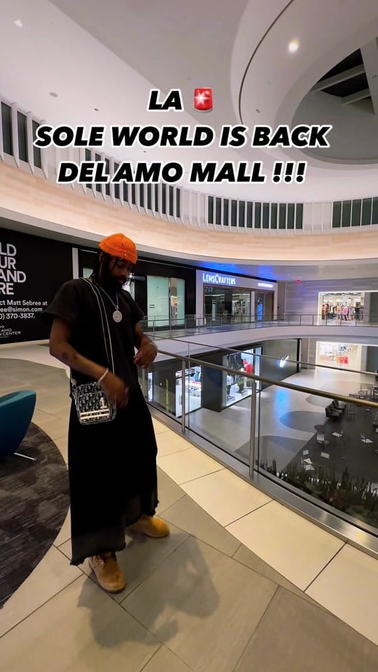 Post 8 by Sole Resell on TikTok (video)