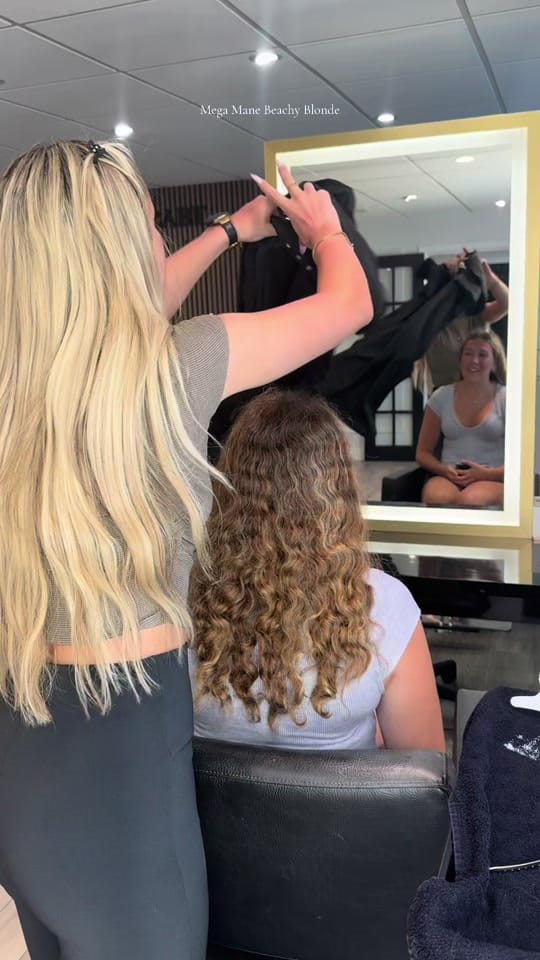 Post 8 by SARI | RI HAIRSTYLIST | on TikTok (video)
