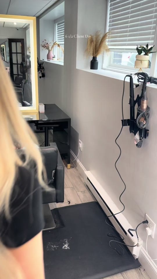 Post 9 by SARI | RI HAIRSTYLIST | on TikTok (video)
