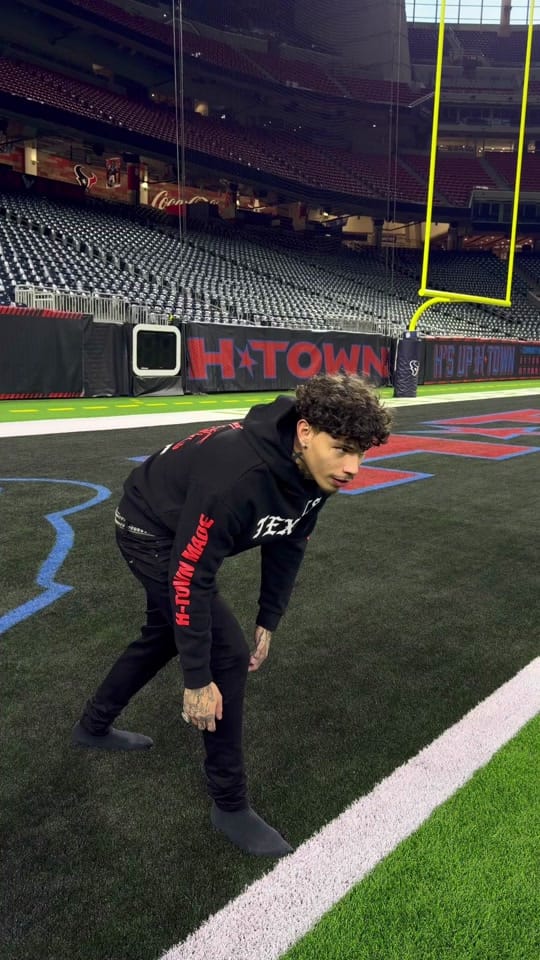 Post 6 by Flawless Houston on TikTok (video)