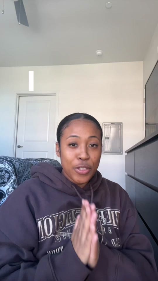 Post 4 by Isis on TikTok (video)
