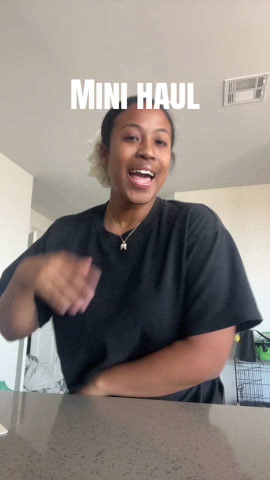 Post 10 by Isis on TikTok (video)