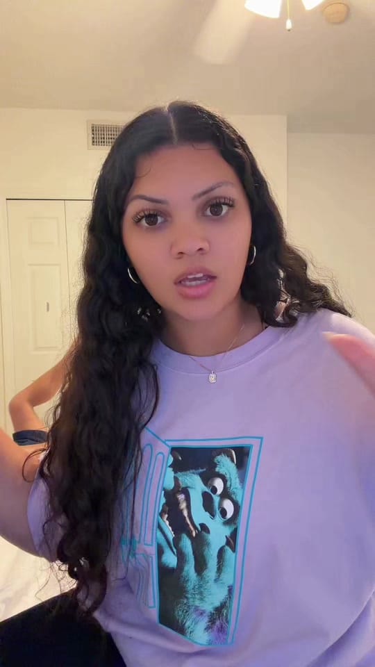 Post 8 by Ciara Colón on TikTok (video)