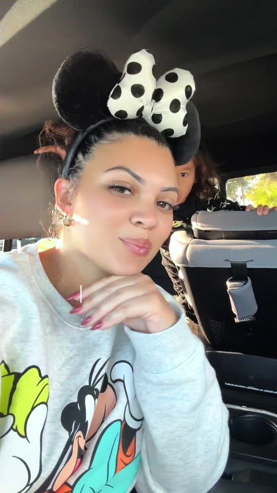Post 5 by Ciara Colón on TikTok (video)