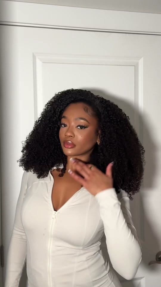 Post 3 by Dasia Janae on TikTok (video)