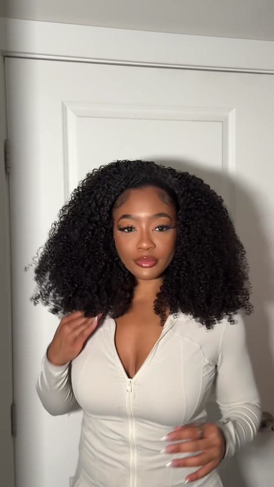 Post 2 by Dasia Janae on TikTok (video)