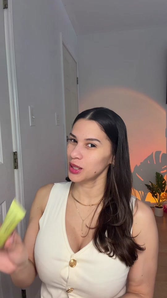 Post 3 by Erika Arteaga on TikTok (video)