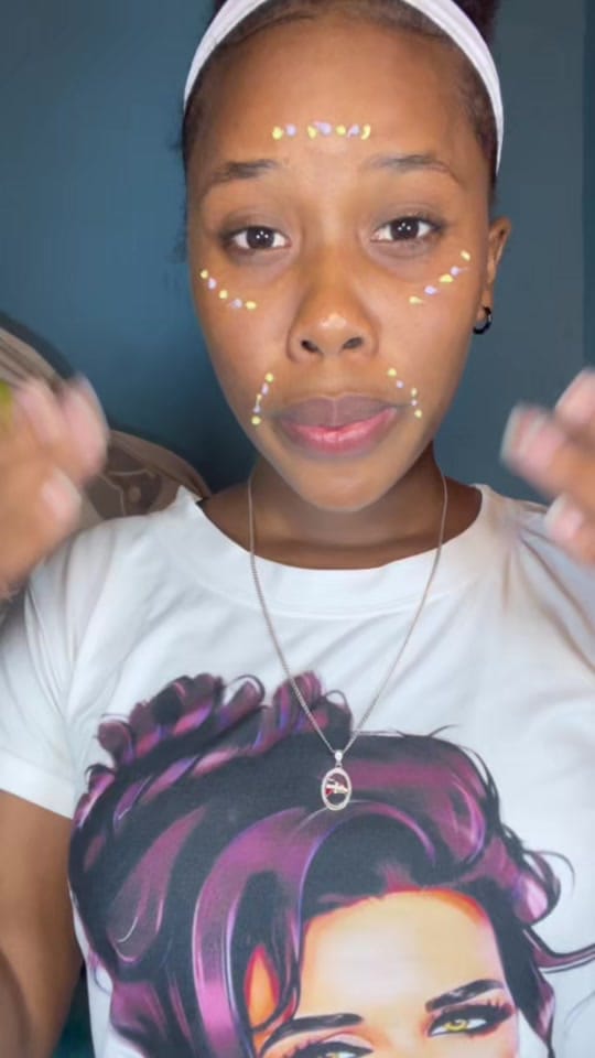 Post 5 by Ade_ugc🩷 on TikTok (video)