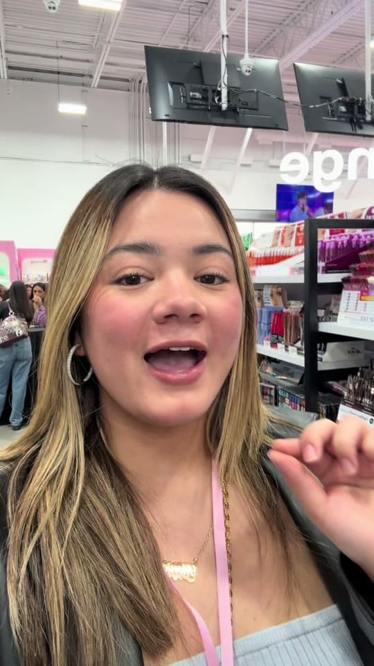 Post 6 by Monica Hernandez on TikTok (video)