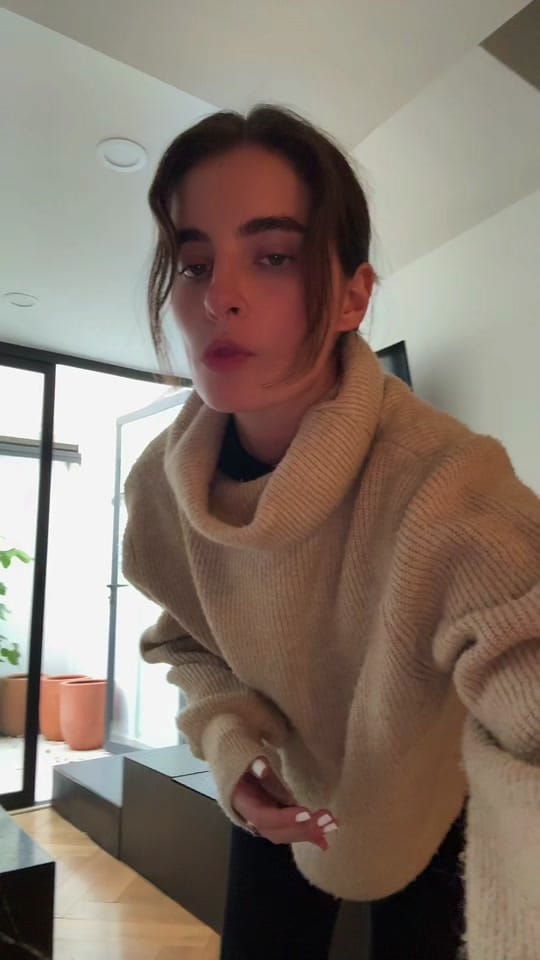 Post 8 by Alessandra Mayr on TikTok (video)