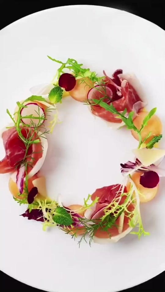 Post 6 by kozhpaod on TikTok (video)