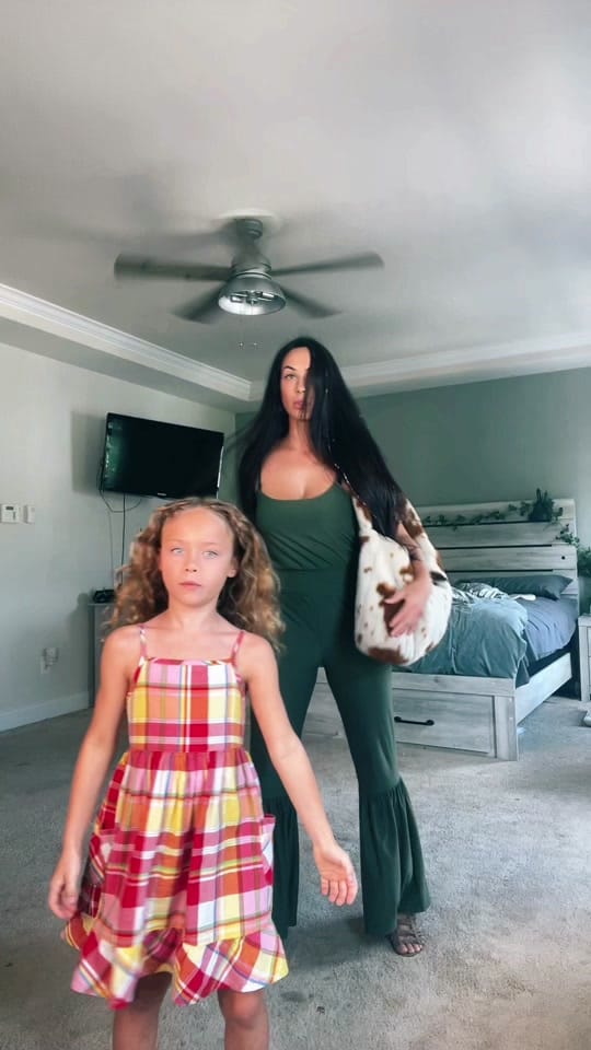 Post 8 by Allison Huppert on TikTok (video)