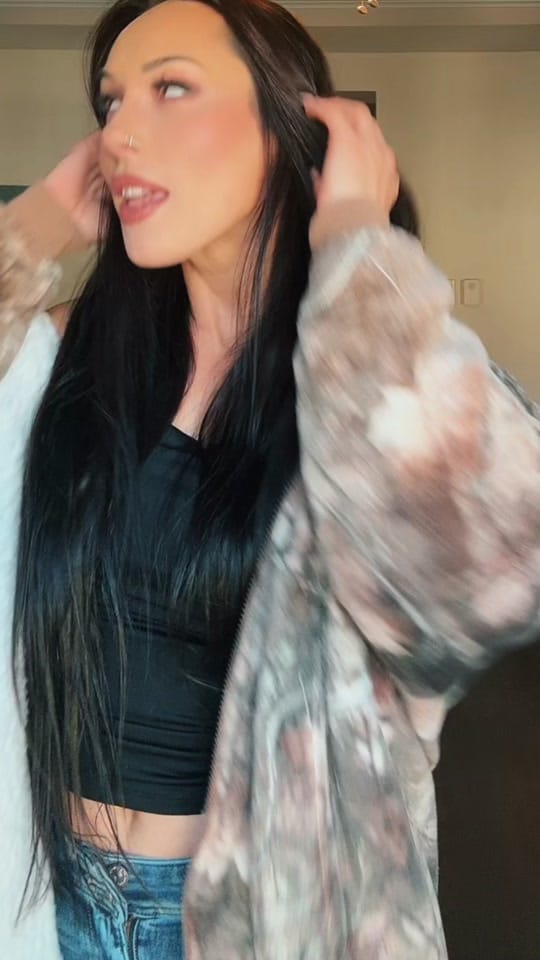 Post 3 by Allison Huppert on TikTok (video)