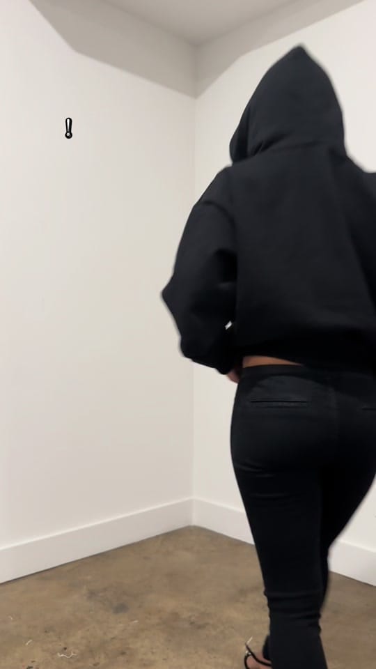 Post 8 by Lee Brat💕 on TikTok (video)