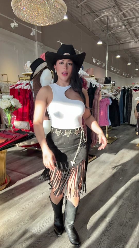 Post 3 by Paulinas Fashion Boutique on TikTok (video)