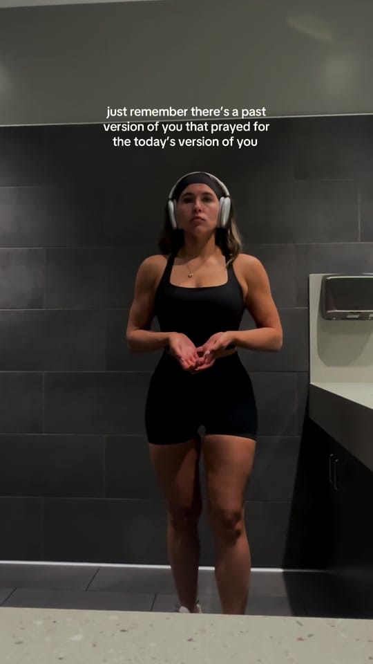 Post 2 by Micaela Jade on TikTok (video)