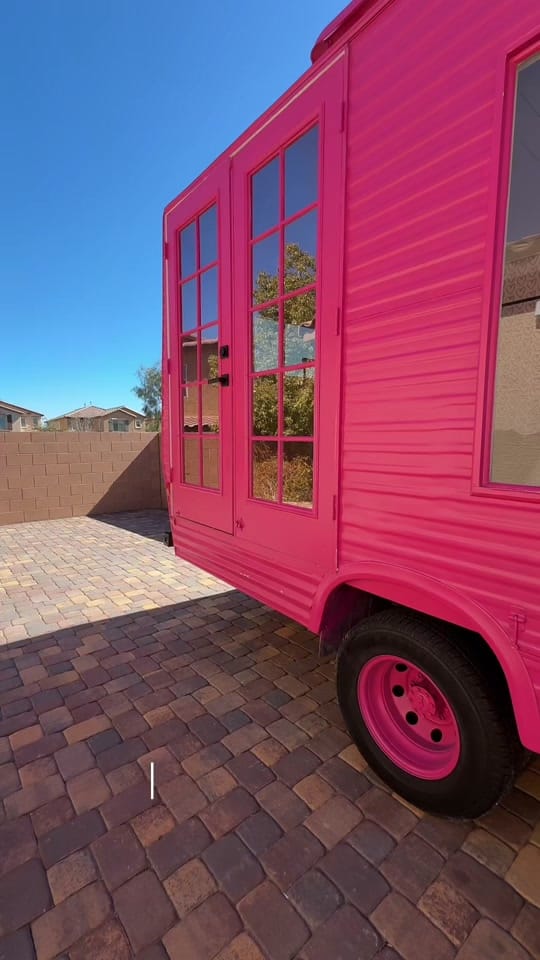 Post 8 by Chantal Boutique on TikTok (video)