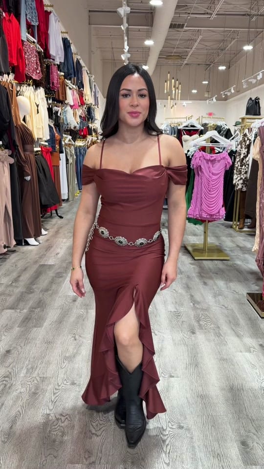 Post 6 by Paulinas Fashion Boutique on TikTok (video)