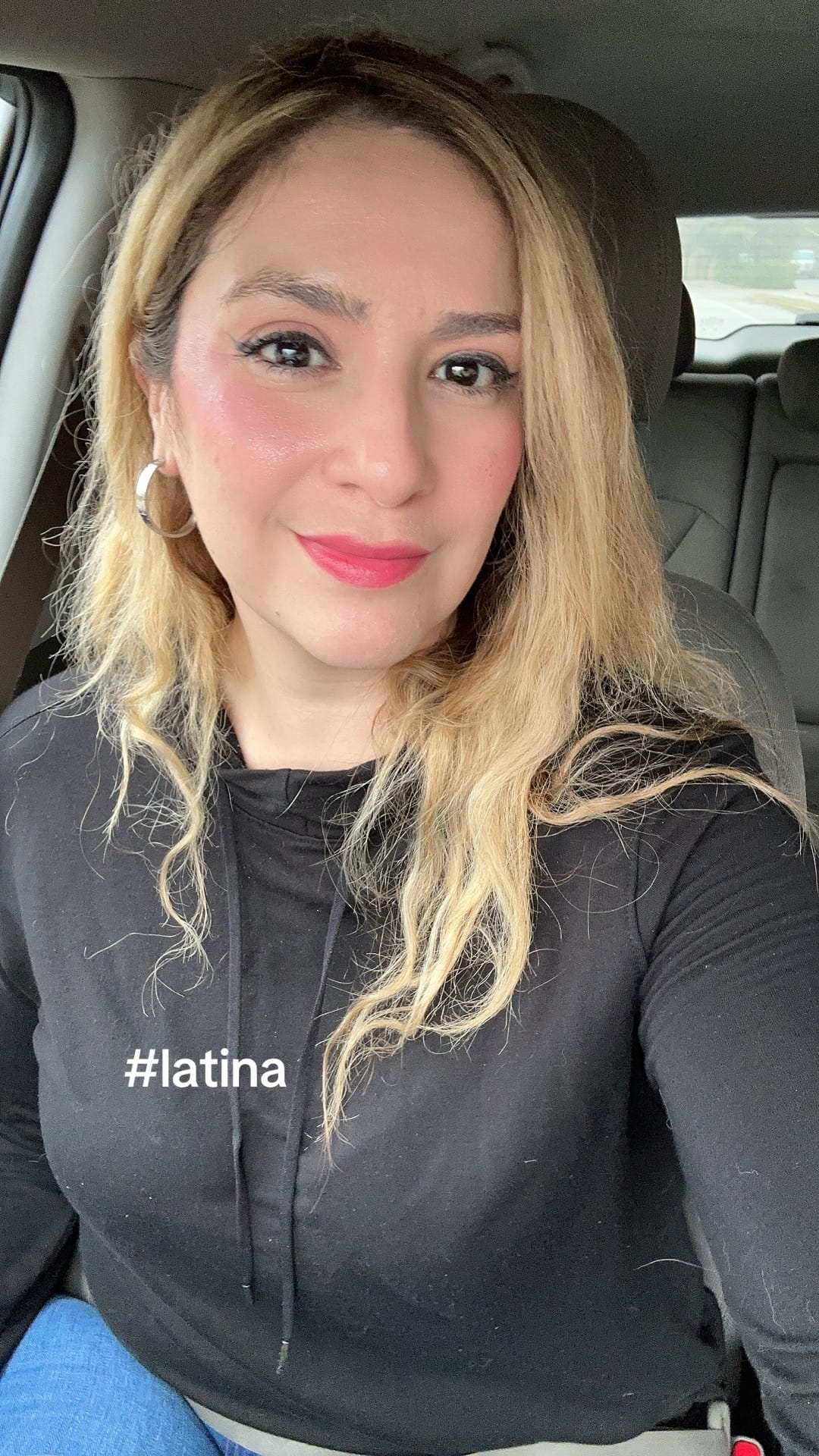 Post 3 by thewakeuptomakeup on TikTok (video)