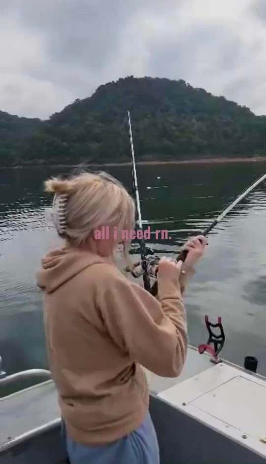 Post 4 by Hallie Isabella on TikTok (video)